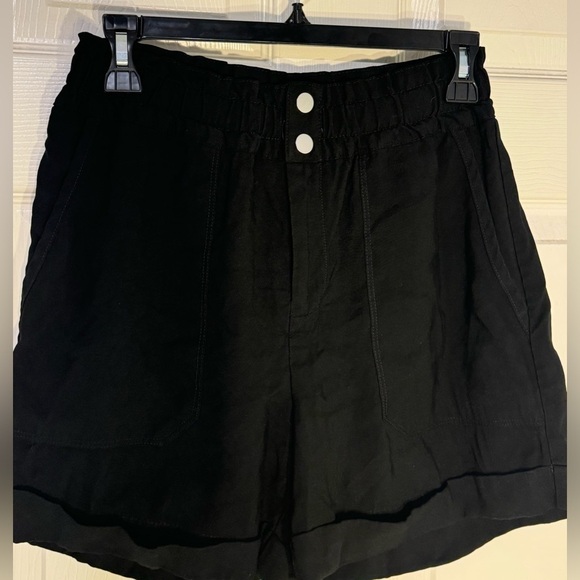 INC black cuffed stretch waist comfy shorts size 4 - Picture 7 of 8